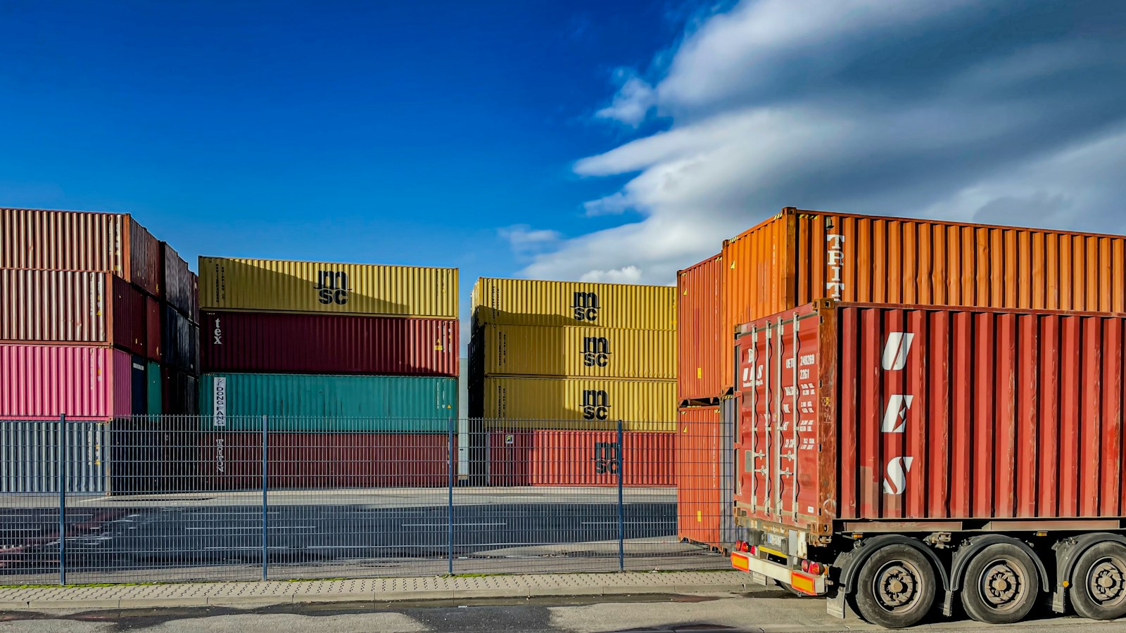 Cross-border logistics: container trucks and the yard